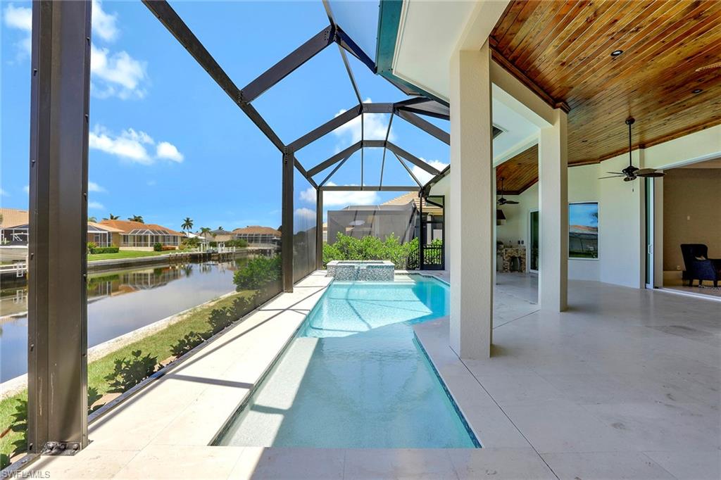 MARCO BEACH - Residential