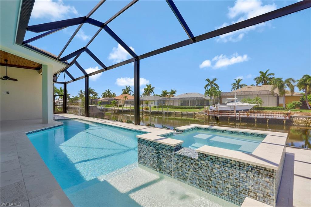 MARCO BEACH - Residential