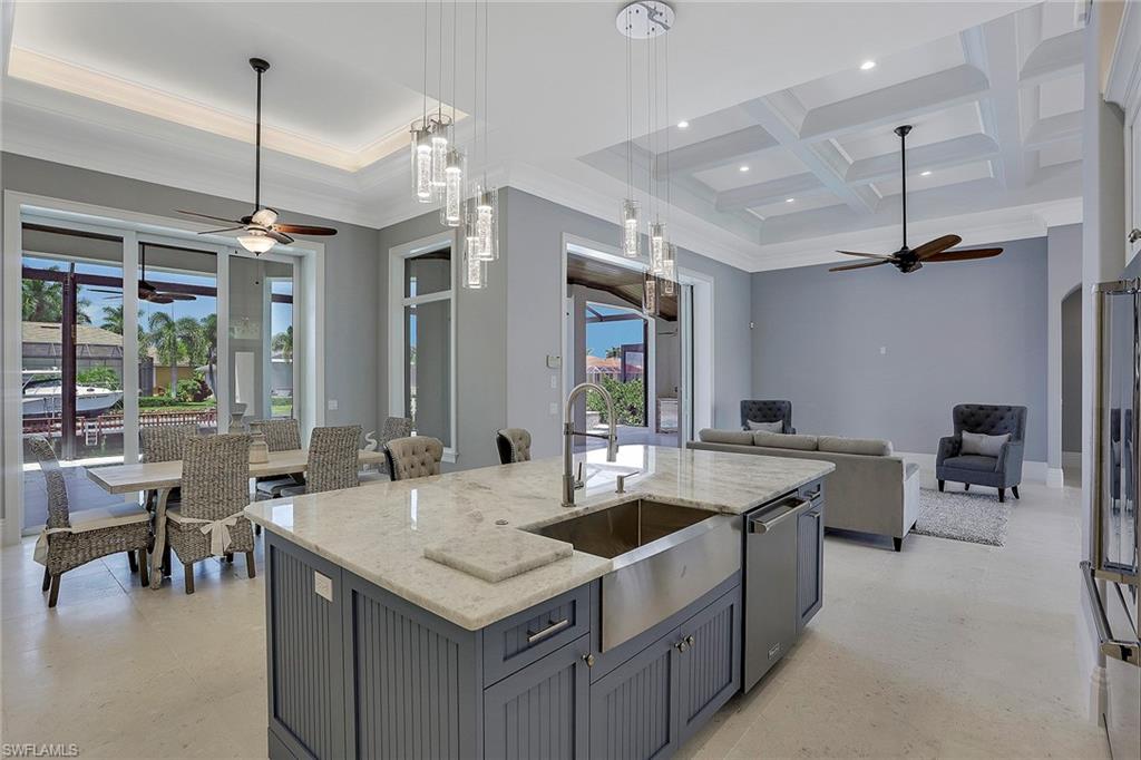 MARCO BEACH - Residential