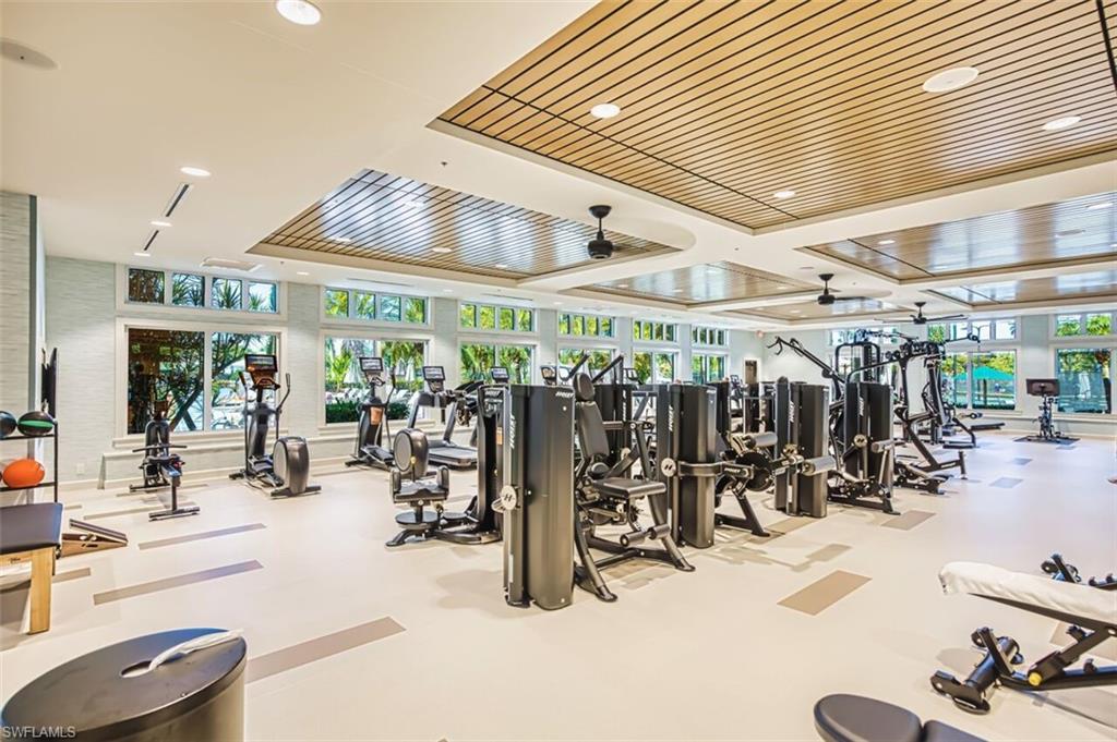 MAJESTIC POINTE - Residential