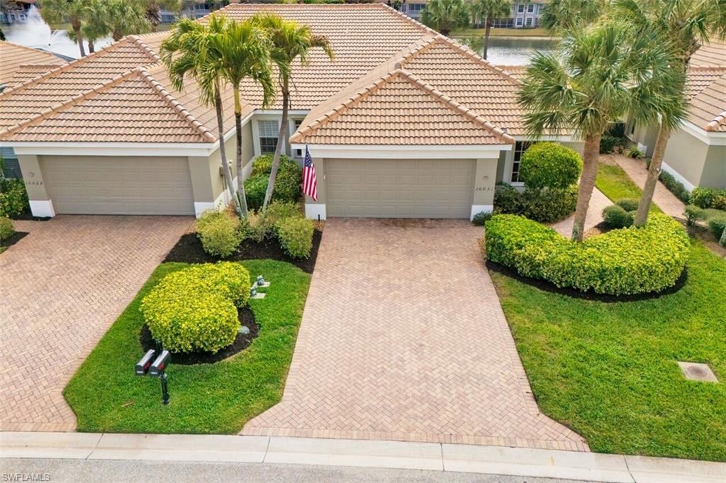 MAJESTIC POINTE - Residential