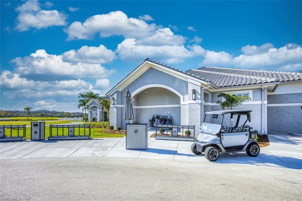 MAJESTIC POINTE - Residential