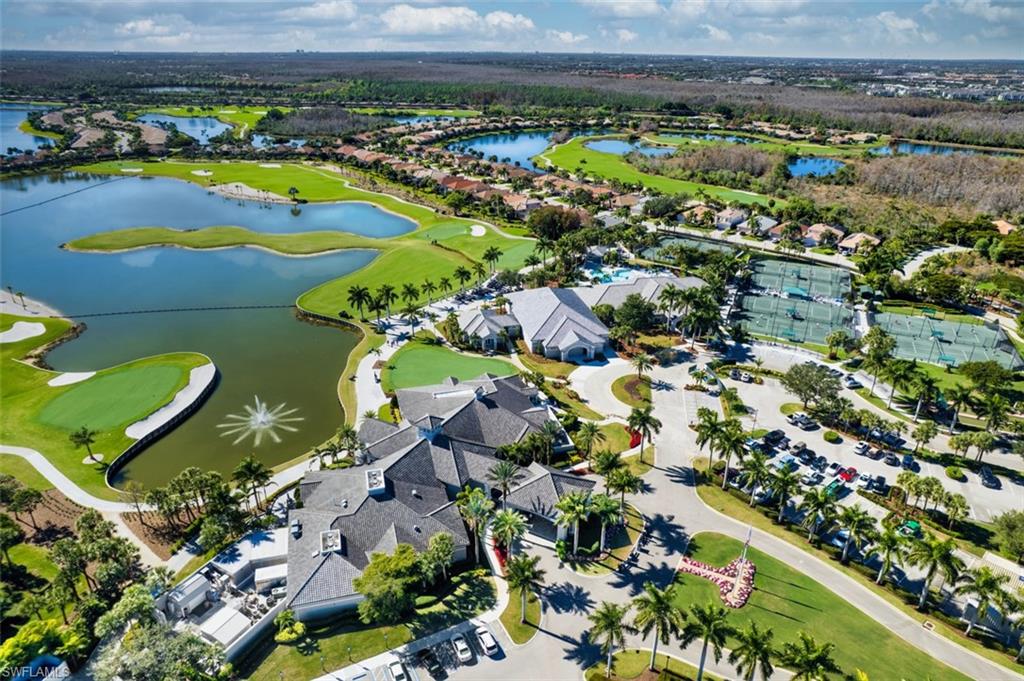 MAJESTIC POINTE - Residential