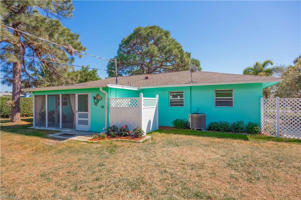 NAPLES PARK - Residential