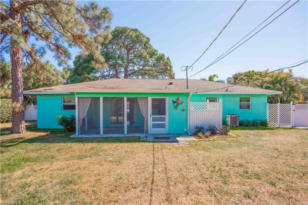 NAPLES PARK - Residential