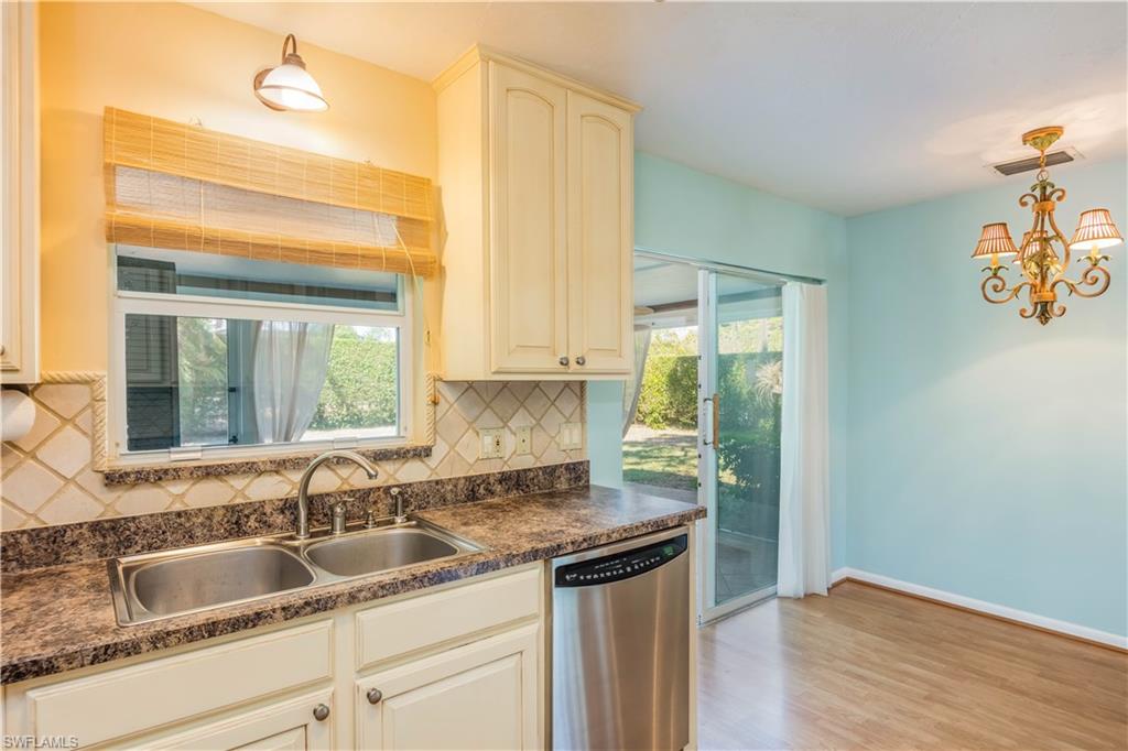 NAPLES PARK - Residential