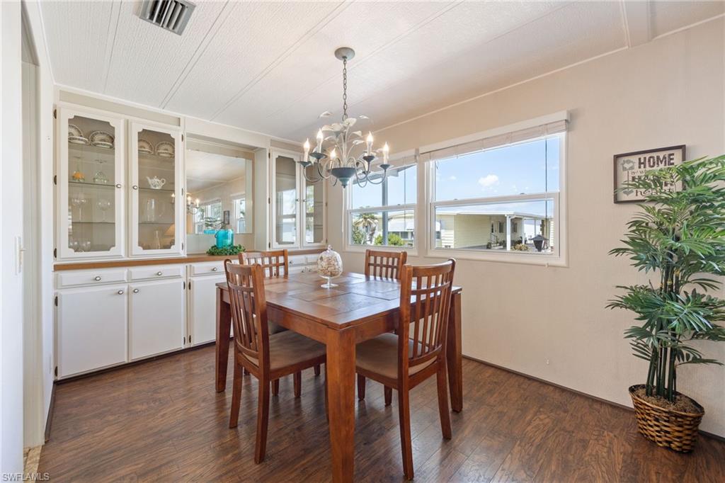 SIX LAKES COUNTRY CLUB - Residential