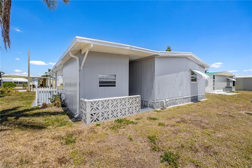 SIX LAKES COUNTRY CLUB - Residential