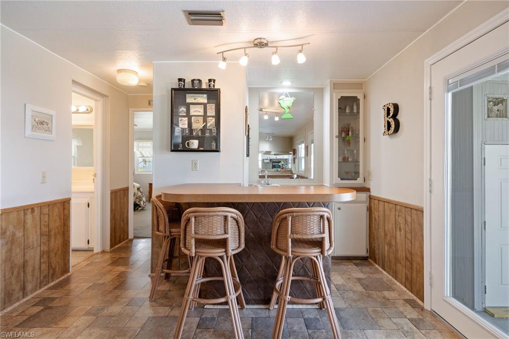 SIX LAKES COUNTRY CLUB - Residential