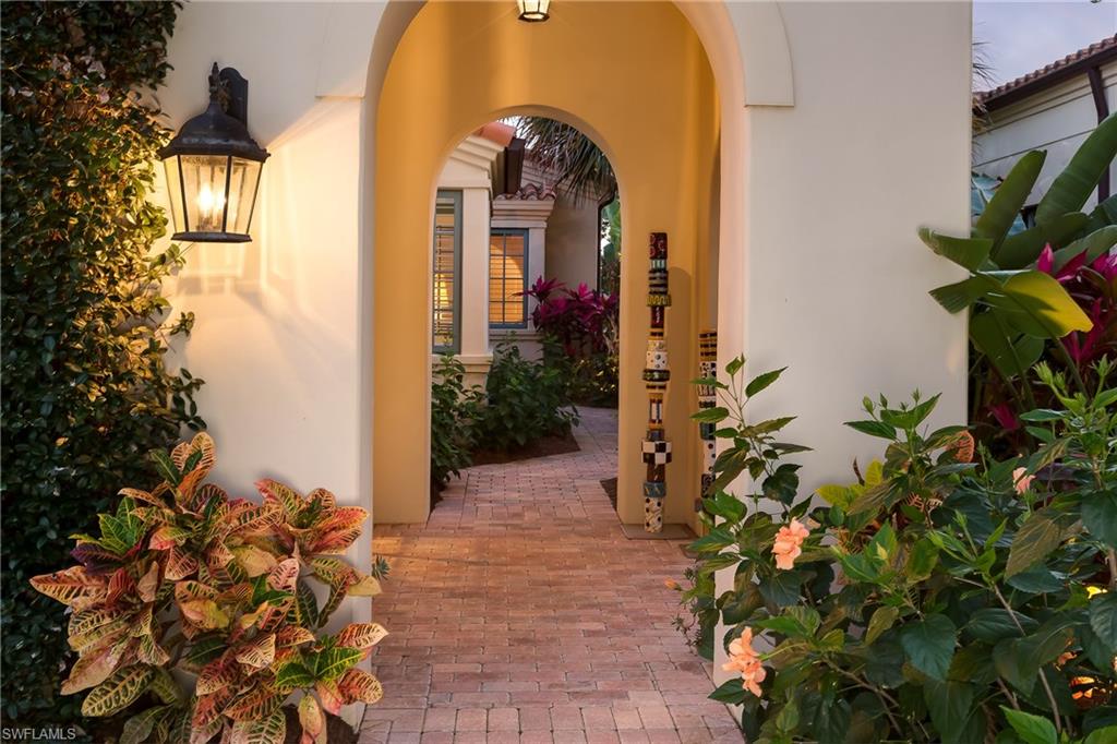 LUCARNO - Residential