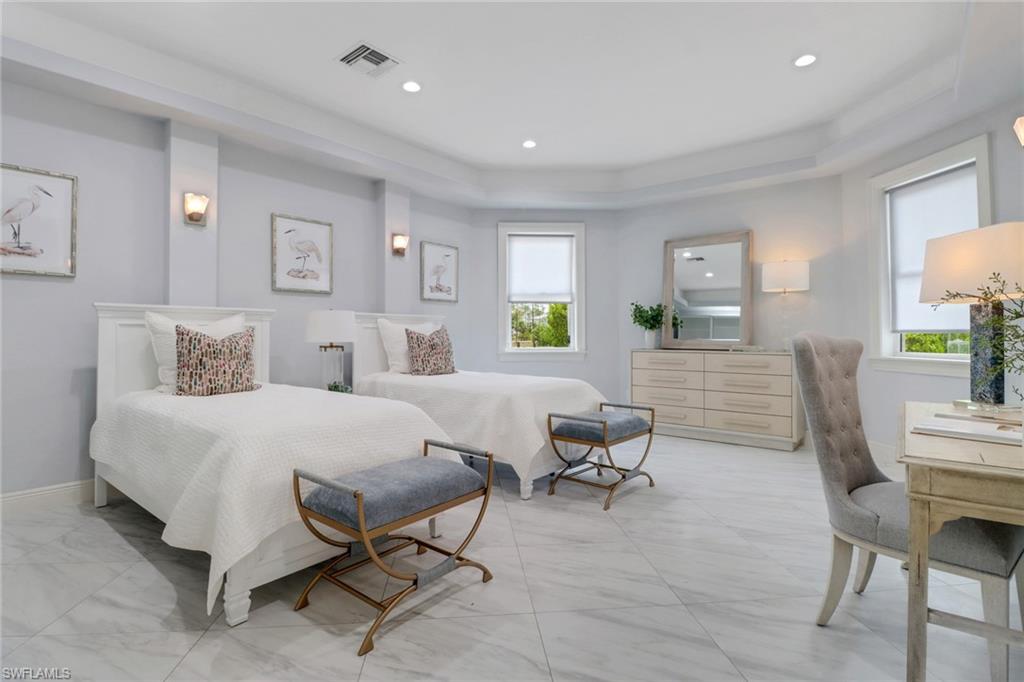 BURGUNDY FARMS - Residential