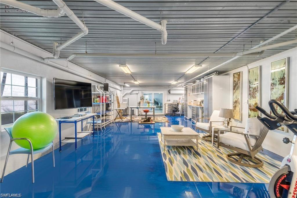 OLDE NAPLES - Residential