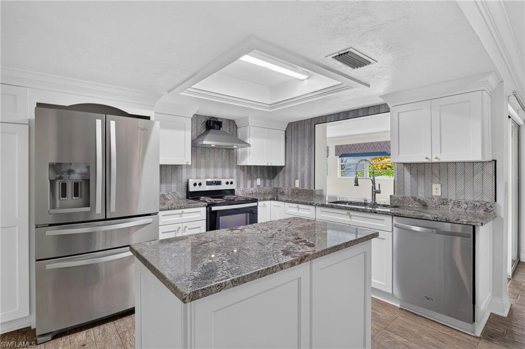 450 Huntington DR