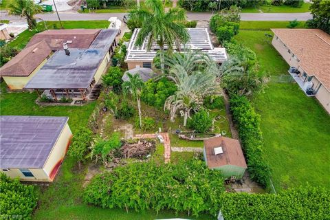 A home in NAPLES