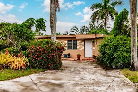 A home in NAPLES