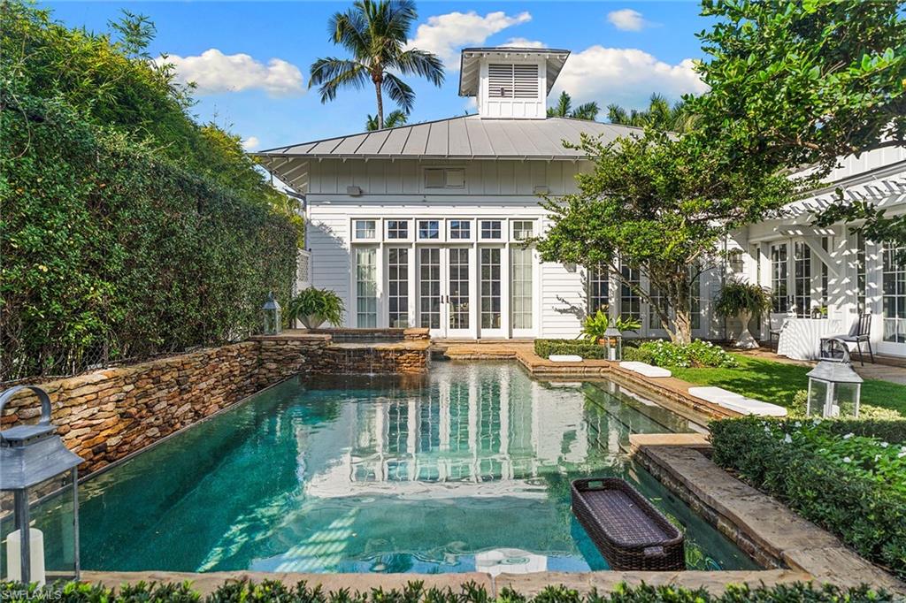 AQUALANE SHORES - Residential