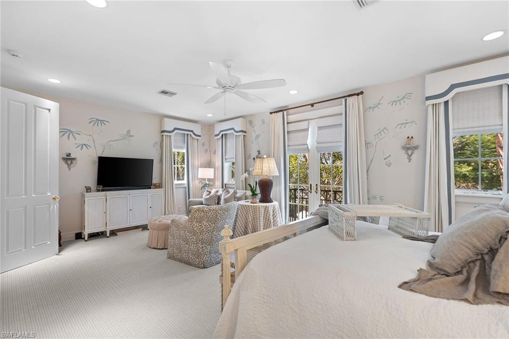 AQUALANE SHORES - Residential