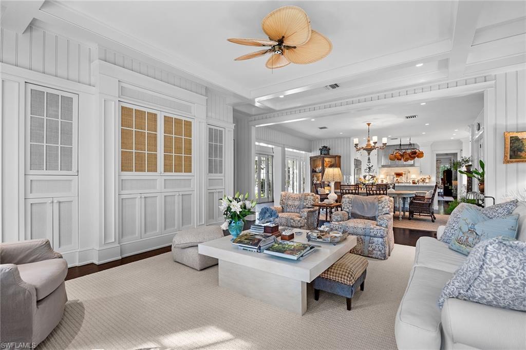 AQUALANE SHORES - Residential