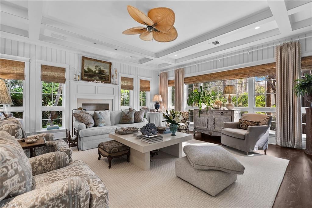 AQUALANE SHORES - Residential