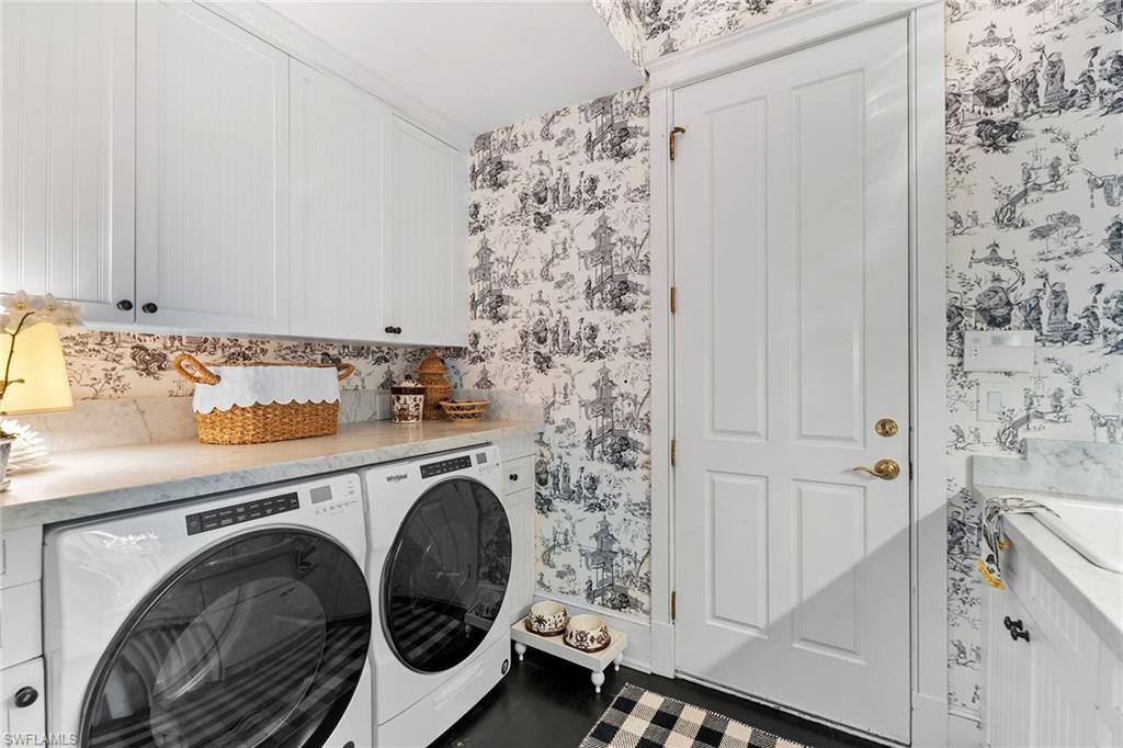 AQUALANE SHORES - Residential