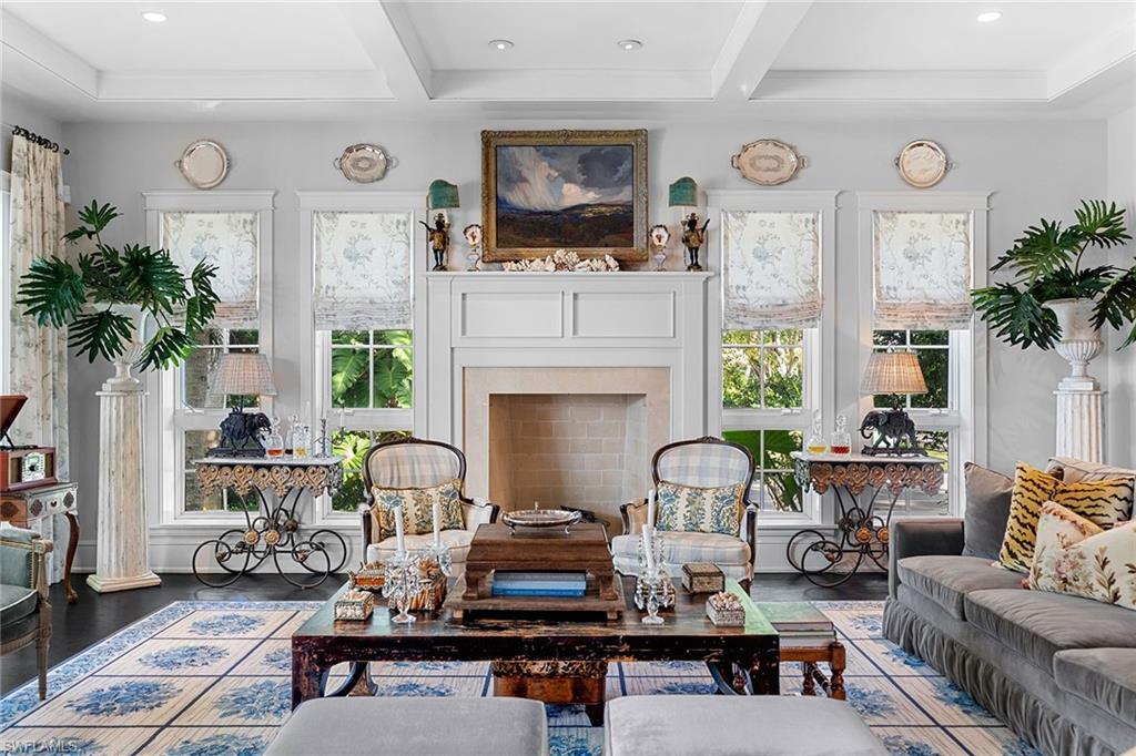 AQUALANE SHORES - Residential