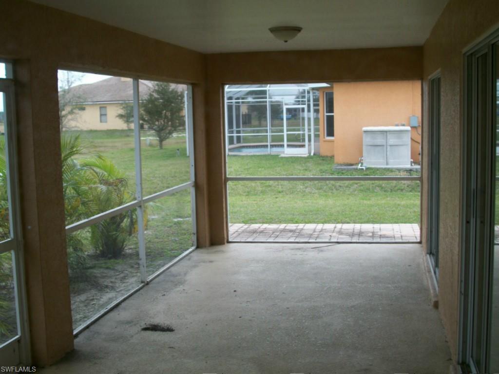 CAPE CORAL - Residential