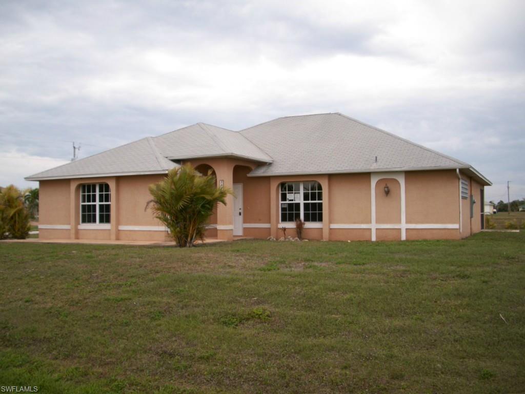 CAPE CORAL - Residential