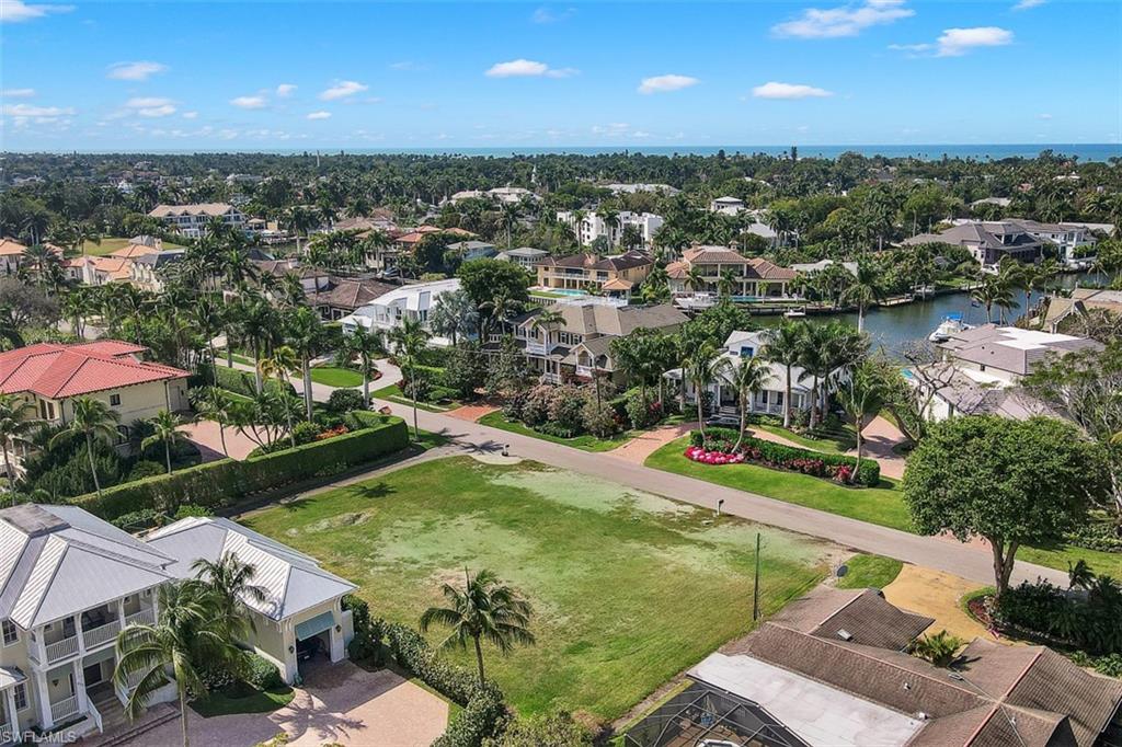 AQUALANE SHORES - Land