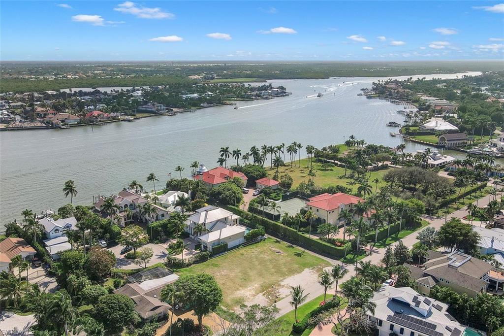 AQUALANE SHORES - Land