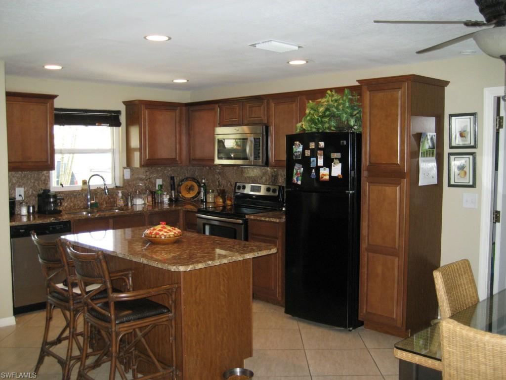 CYPRESS LAKE ESTATES - Residential