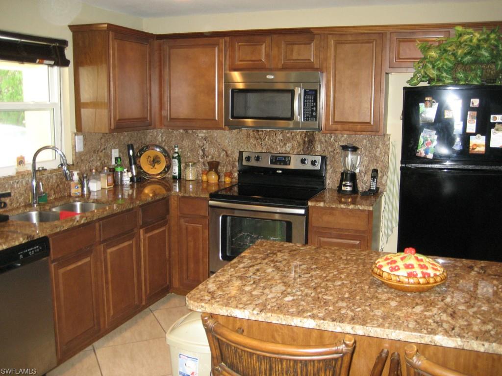 CYPRESS LAKE ESTATES - Residential