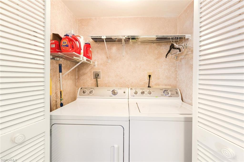 COUNTRYSIDE CONDOS - Residential