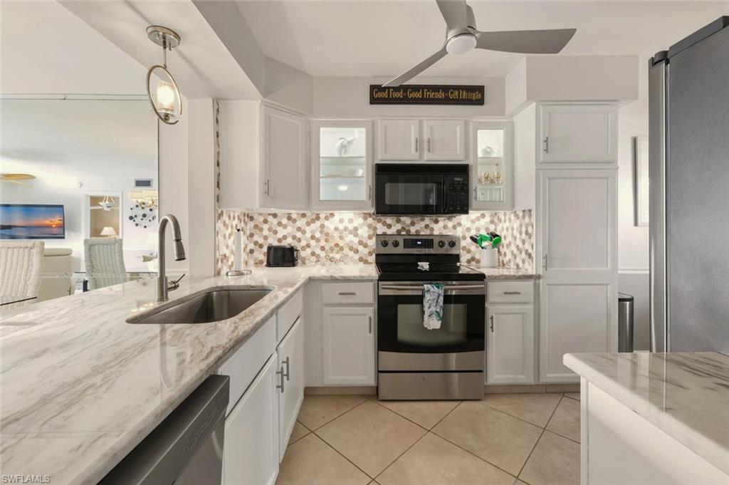 COUNTRYSIDE CONDOS - Residential