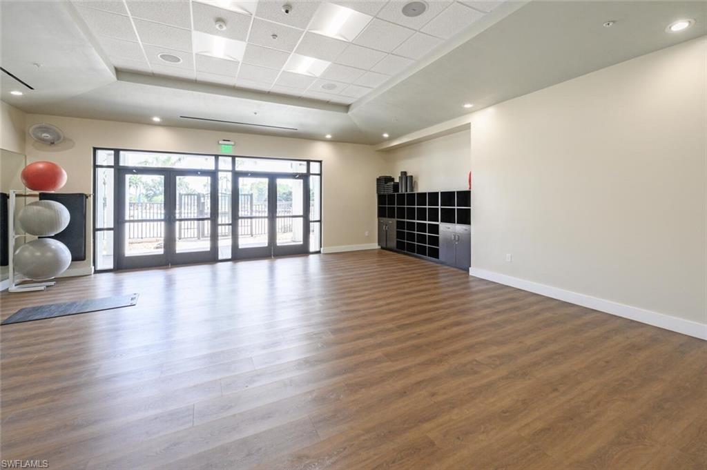 COUNTRYSIDE CONDOS - Residential