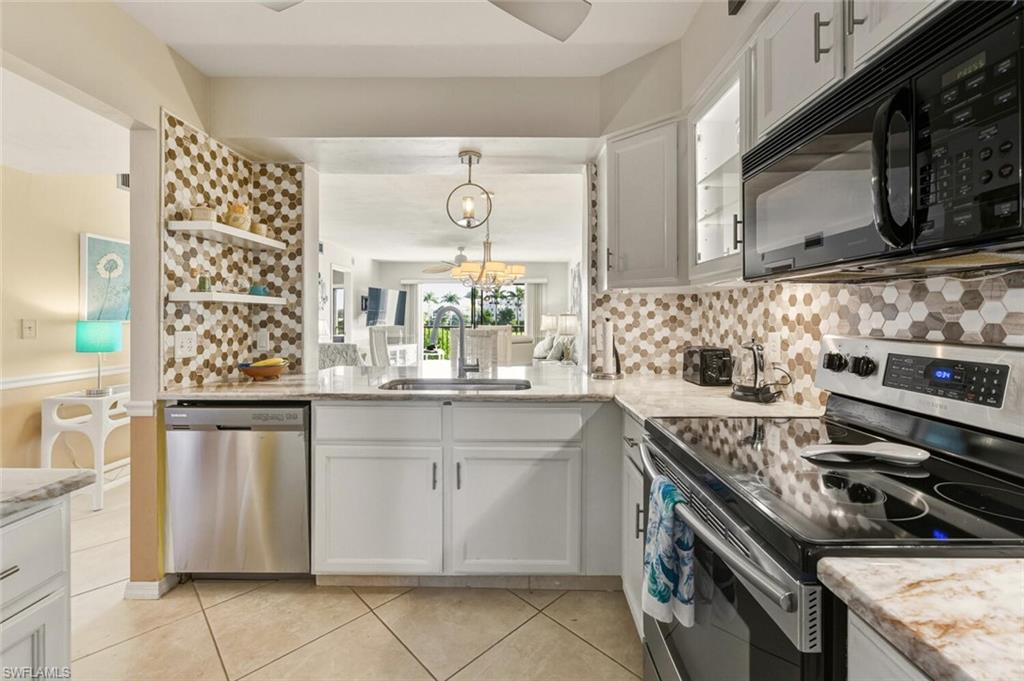 COUNTRYSIDE CONDOS - Residential