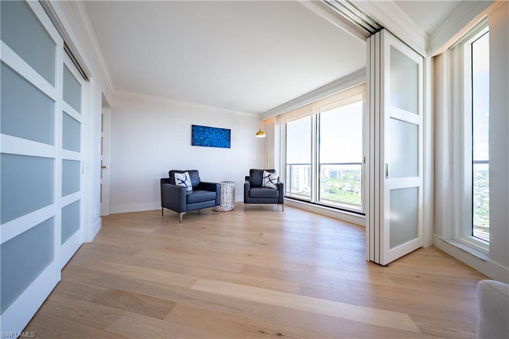 MERIDIAN CLUB - Residential