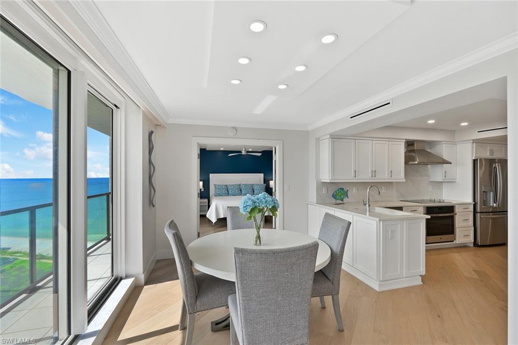 MERIDIAN CLUB - Residential