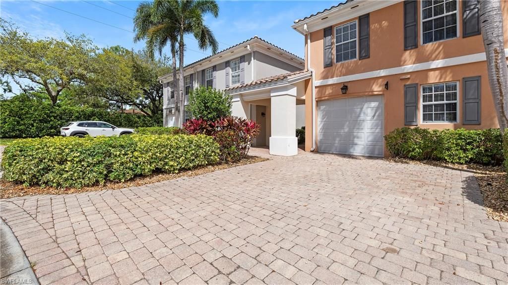 Photo of 5766 Cove CIR #24, NAPLES, FL 34119 (MLS # 226017207)
