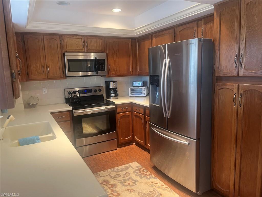 SEVEN LAKES - Residential