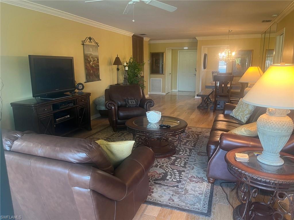 SEVEN LAKES - Residential