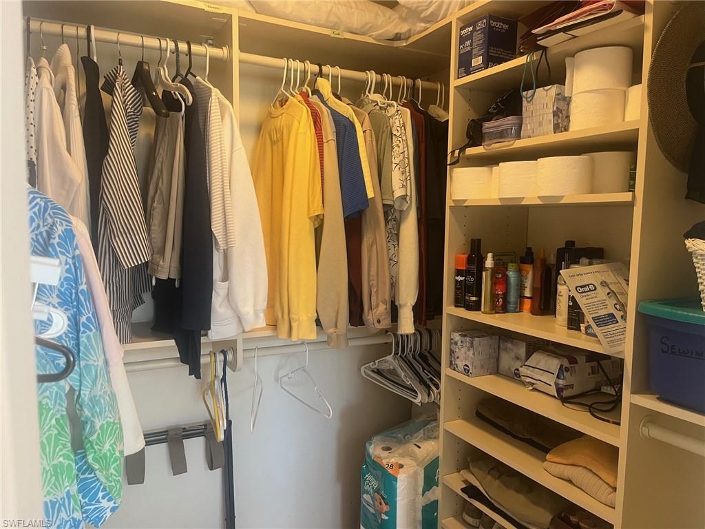 SEVEN LAKES - Residential