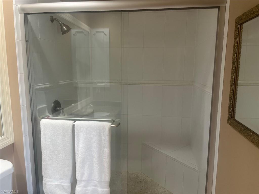 SEVEN LAKES - Residential