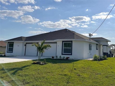 A home in LEHIGH ACRES