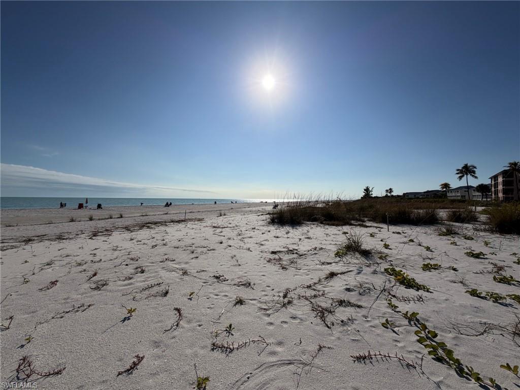 OCEANS REACH CONDO - Residential