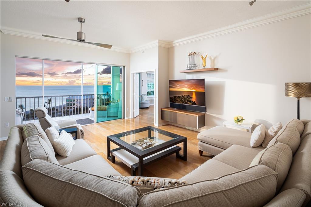 BAREFOOT BEACH CLUB - Residential