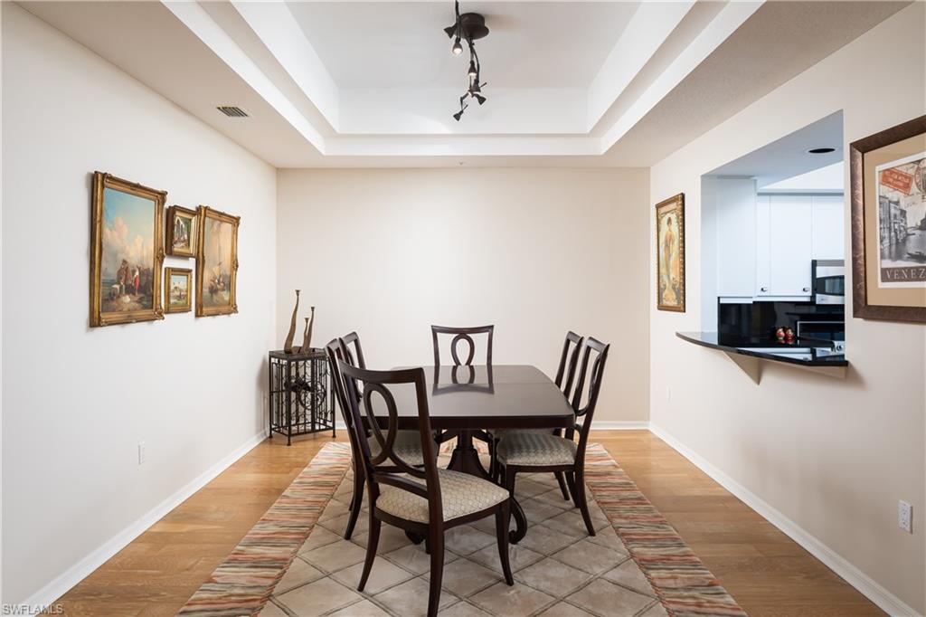 BAREFOOT BEACH CLUB - Residential