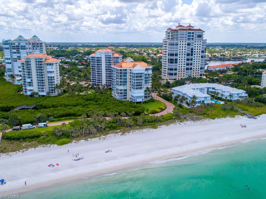 BEACH HOUSE AT NAPLES CAY - Residential