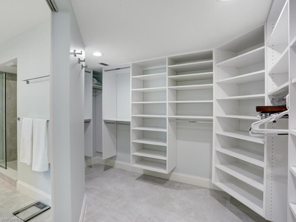 BEACH HOUSE AT NAPLES CAY - Residential