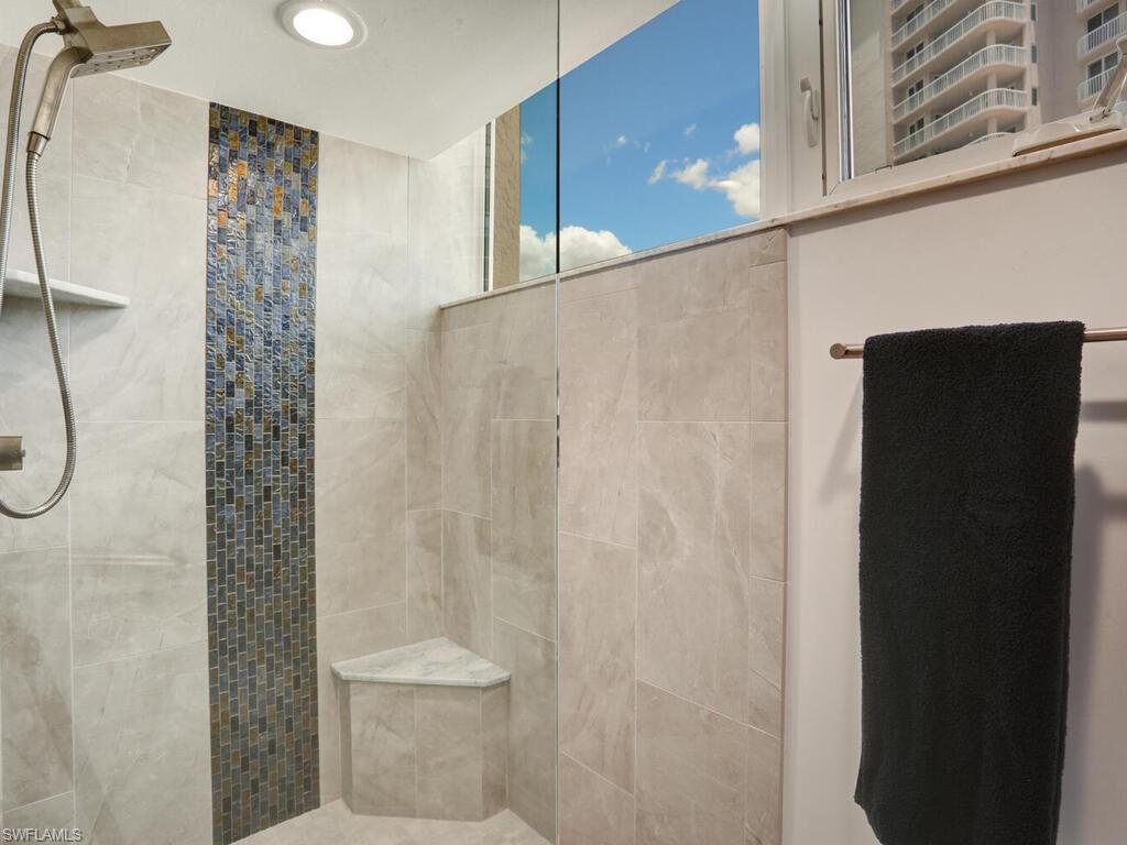 BEACH HOUSE AT NAPLES CAY - Residential