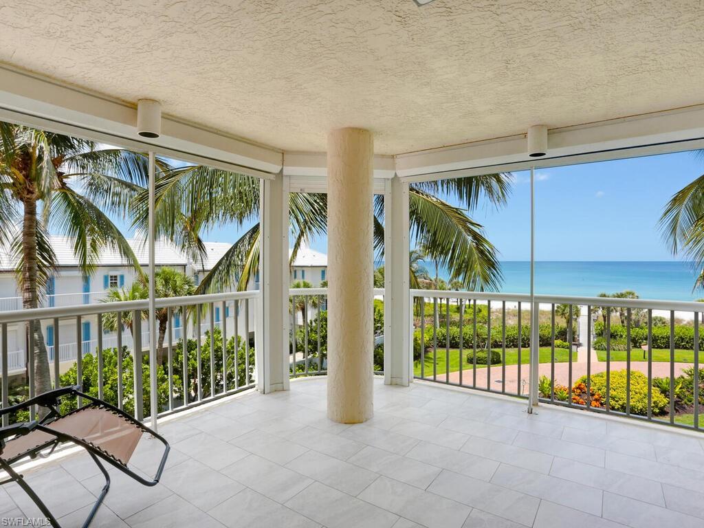 BEACH HOUSE AT NAPLES CAY - Residential